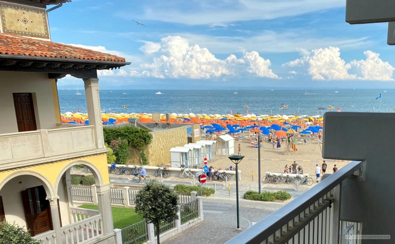 Sparkling Holiday Lignano Sabbiadoro Exterior photo